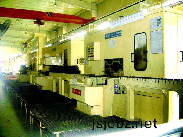 汽(qi)缸體加(jia)工生(sheng)産線(xian)