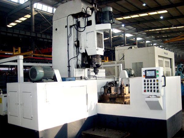 減殼(ke)三麵(mian)鏜(tang)車機牀